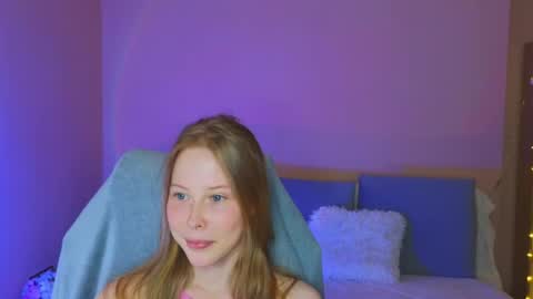 Snapshot of jenny_angelok chatting on 05/27/26, 01:52 Next broadcast on December 05 subject to change online show from 05/27/26, 01:52