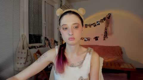 Snapshot of jenny_cox_love chatting on 12/24/24, 07:44 Jennifer Jenny Darling   online show from 12/24/24, 07:44