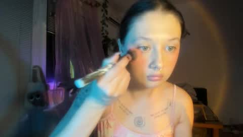 Jennifer Jenny Darling   online show from 03/19/26, 08:02