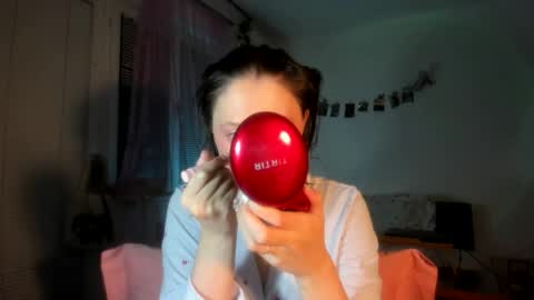 Jennifer Jenny Darling   online show from 04/20/26, 06:20