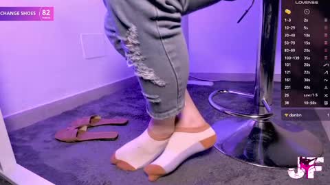 Snapshot of jenny_fighterfeet chatting on 05/06/26, 02:11 Jenny online show from 05/06/26, 02:11