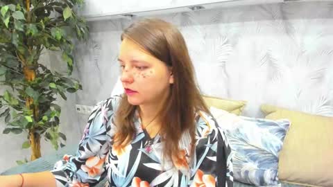 Jenny online show from 09/11/25, 12:22