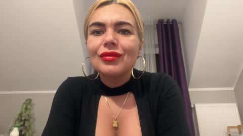 Jenny online show from 12/31/24, 08:26