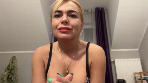 Jenny online show from 01/12/25, 08:57