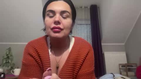 Jenny online show from 12/16/25, 09:03