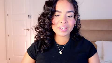 Snapshot of jenny_roberts96 chatting on 05/29/26, 06:39 Jenny Roberts online show from 05/29/26, 06:39