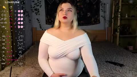 jenny_smitx online show from 10/05/25, 02:21