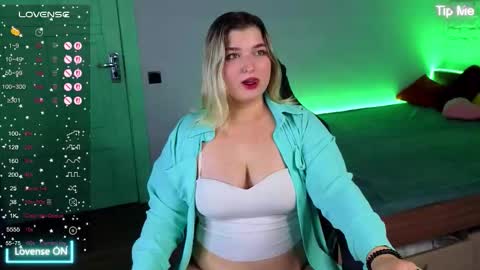 jenny_smitx online show from 10/11/25, 09:08