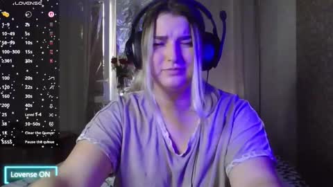 jenny_smitx online show from 10/22/25, 02:12