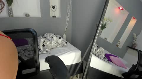 jenny_towers online show from 01/20/25, 09:35