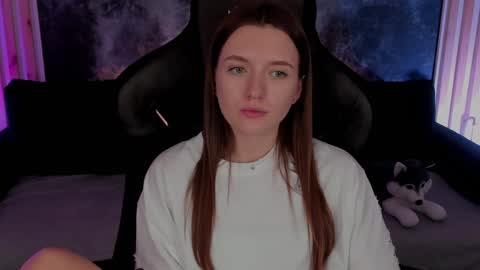 Snapshot of jennydens chatting on 12/04/24, 05:05 Jenny NO Nude online show from 12/04/24, 05:05