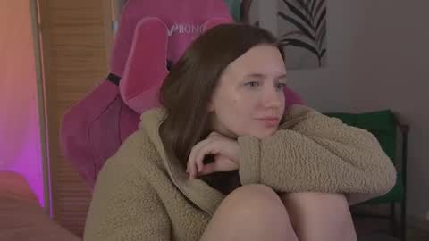 Jenny NO Nude online show from 04/13/26, 05:07