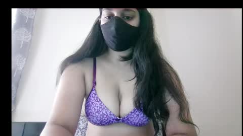 Jenny online show from 03/25/26, 04:07