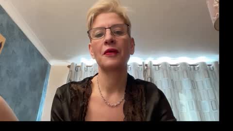 JennyHazel online show from 02/25/26, 11:53
