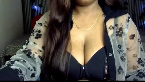 Snapshot of jennysinghaniya chatting on 03/05/25, 10:00 jenny online show from 03/05/25, 10:00