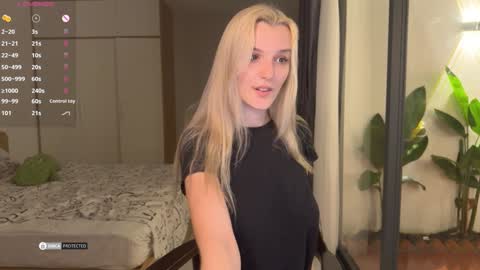 Snapshot of jennytime chatting on 12/12/24, 05:04 Jen online show from 12/12/24, 05:04