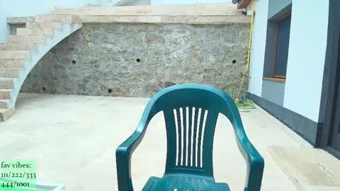 infamous blondiechloe.             Jennyjennywildd online show from 04/17/26, 11:02