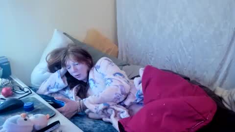 Jenn -  come to my onlyfans online show from 01/15/26, 04:00