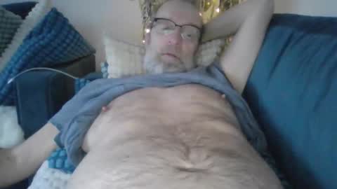 jens19651 online show from 12/14/25, 08:20