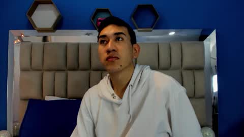 Snapshot of jeong_matias chatting on 11/27/25, 12:07 Matias Jeong online show from 11/27/25, 12:07