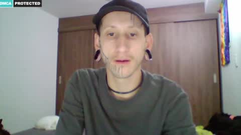 Snapshot of jerelovedfreak chatting on 04/21/26, 02:51 J online show from 04/21/26, 02:51