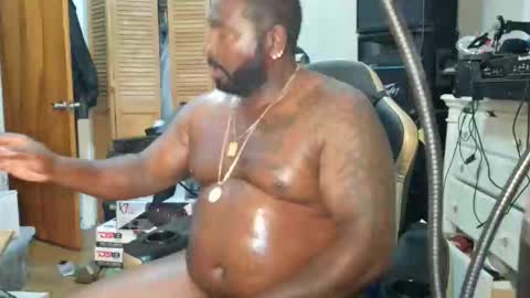 jeremiah0827 online show from 10/05/25, 12:31