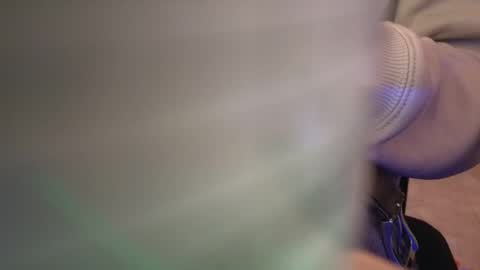 Snapshot of jeremie18cms chatting on 02/16/25, 01:14 Machine Sperme online show from 02/16/25, 01:14