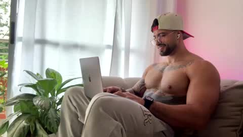 Snapshot of jeremy_harden chatting on 06/19/26, 12:53 Jeremy online show from 06/19/26, 12:53