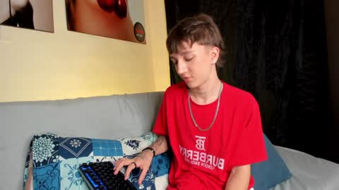 jero independent model online show from 01/17/25, 08:24