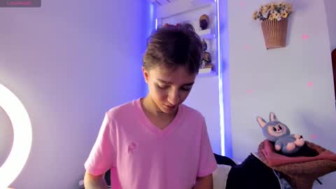 jero independent model online show from 10/31/25, 04:52