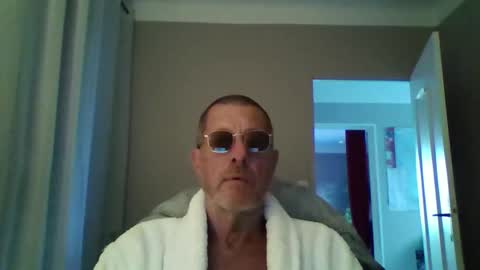 jerflor online show from 09/24/25, 04:21