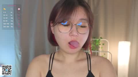 Snapshot of jerilynbeitler chatting on 01/15/26, 04:17 Jenny online show from 01/15/26, 04:17