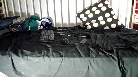 Snapshot of jerkl0ve chatting on 01/11/25, 08:54 jerkl0ve online show from 01/11/25, 08:54