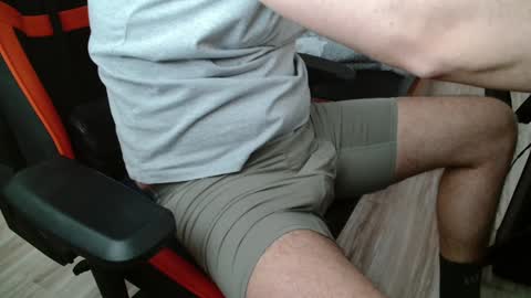 Boy likes daddies online show from 01/20/25, 12:39