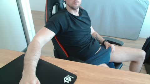 Boy likes daddies online show from 04/18/26, 12:09