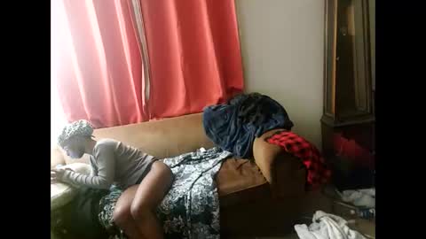 SkynStarlight online show from 02/18/26, 08:10