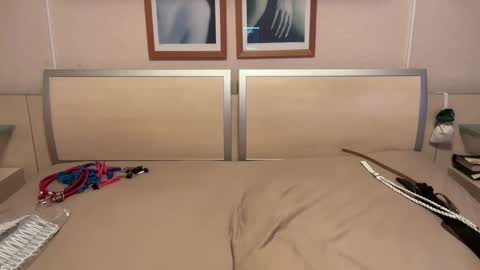 Snapshot of jerojero17 chatting on 09/09/25, 10:42 jerobeam online show from 09/09/25, 10:42