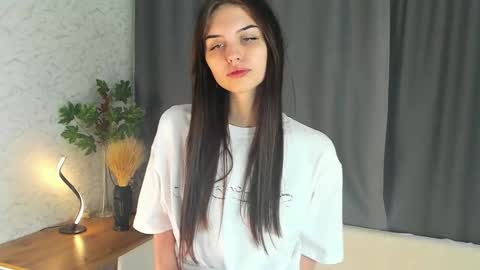 Keira online show from 10/06/25, 04:32