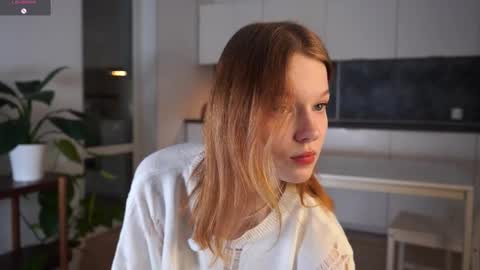 Molly online show from 12/19/25, 03:19