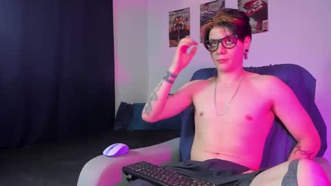 Angelo online show from 10/01/25, 02:28