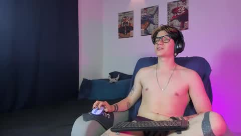 Angelo online show from 10/03/25, 04:09