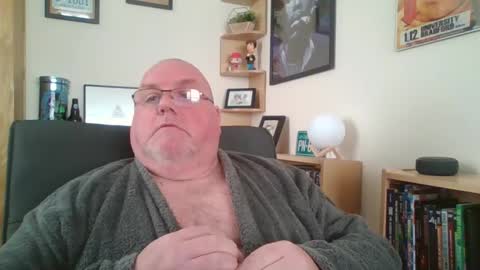 Snapshot of jerseyhammer01 chatting on 01/29/25, 09:01 Harry online show from 01/29/25, 09:01