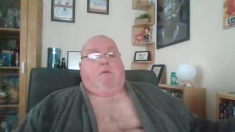 Snapshot of jerseyhammer01 chatting on 02/04/25, 10:10 Harry online show from 02/04/25, 10:10