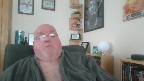 Snapshot of jerseyhammer01 chatting on 02/09/25, 10:42 Harry online show from 02/09/25, 10:42