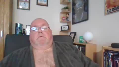 Snapshot of jerseyhammer01 chatting on 02/19/25, 08:33 Harry online show from 02/19/25, 08:33