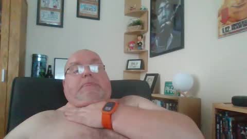 Snapshot of jerseyhammer01 chatting on 02/25/25, 04:53 Harry online show from 02/25/25, 04:53