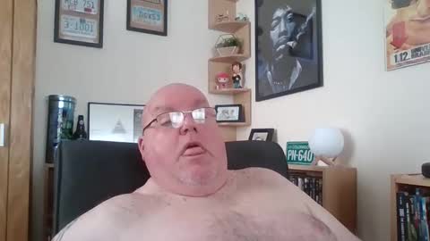 Snapshot of jerseyhammer01 chatting on 03/09/25, 10:19 Harry online show from 03/09/25, 10:19