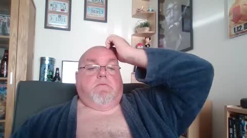 Snapshot of jerseyhammer01 chatting on 09/16/25, 07:42 Harry online show from 09/16/25, 07:42