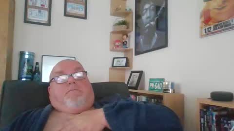 Snapshot of jerseyhammer01 chatting on 09/17/25, 07:32 Harry online show from 09/17/25, 07:32