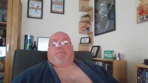 Snapshot of jerseyhammer01 chatting on 09/29/25, 07:46 Harry online show from 09/29/25, 07:46